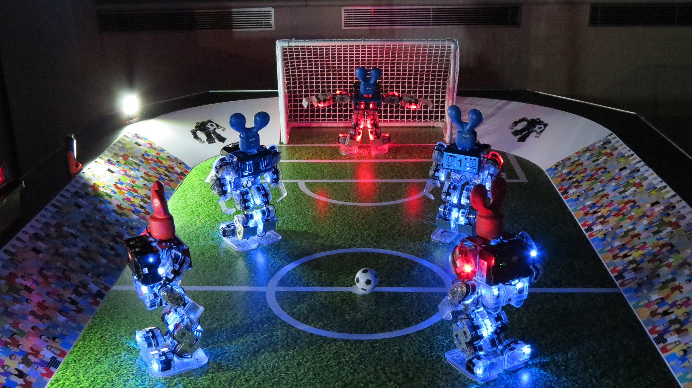 Robots Footballeurs prêt au match